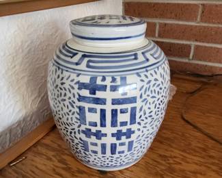 Vintage Asian Double Happiness Ginger Jar