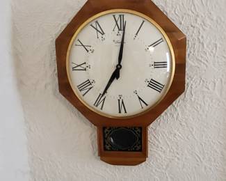Vintage Tradition Glass Face Wall Clock 