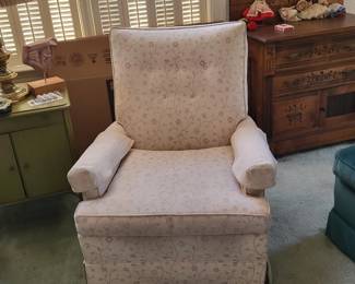 Floral off White Chair and Ottoman