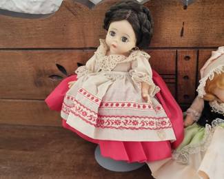  Madame Alexander Russian doll,