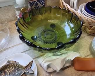 vintage Indiana Glass Sunflower green footed bowl