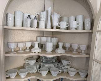 Westmoreland Milk Glass: Vintage Paneled Grape Glassware