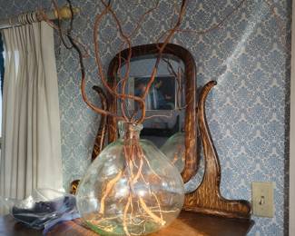 Antique dresser with mirror from Northern Furniture Company, dating to the 1910s–1920s, features quarter-sawn oak with a distinctive "tiger oak" grain.