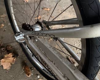 electra townie flat foot champagne cruiser shimano 3 speed bike