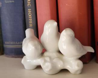 Vintage White Porcelain Gerold Porzellan Bavaria W. Germany 3 Birds Family on Branch Twig Figurine