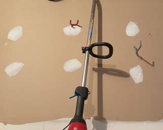 Troy-Bilt TB20CS 17-Inch 31cc 2-Cycle Gas-Powered Curved Shaft String Trimmer