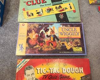 Vintage Board Games Assortment: Monopoly, Clue, Uncle Wiggily, and Tic-Tac-Dough TV Quiz Game