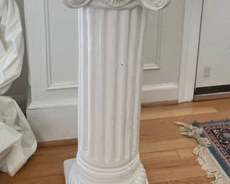 Classical Pedestal Stand