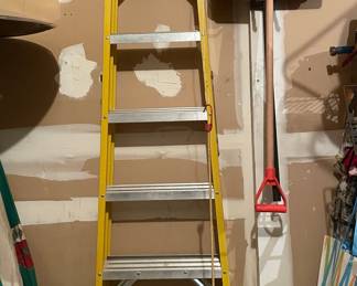 Werner 6-foot Fiberglass Step Ladder & Snow Shovels