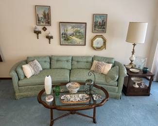 Lovely  vintage curved floral Henredon sofa.