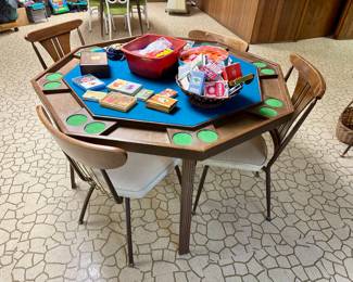 Portable poker table.