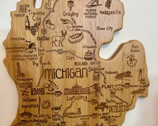 Unused Michigan bamboo decorative cutting board.