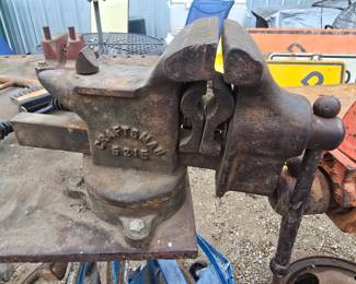 Craftsman bench vice