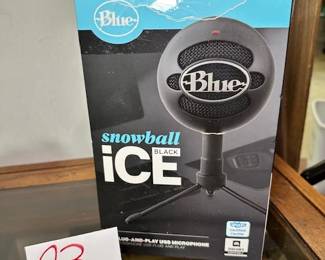 Snowball Black Ice