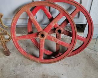 Vintage 17" metal pully wheel