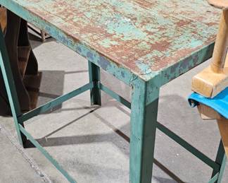 METAL WORK TABLE
