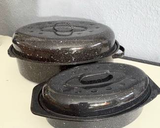 Roasting Pans with lids 