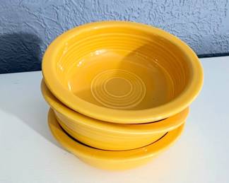 Homer Laughlin Old Fiesta Ware
Yellow— 5.25" Fruit Cereal Salad Bowls