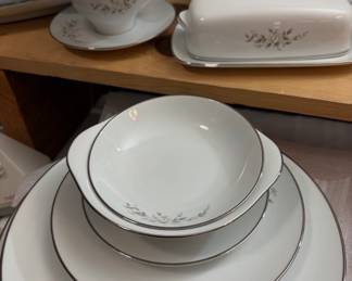 Noritake  Marietta Pattern. Serving for 20 