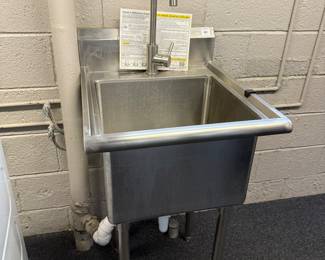 Stainless laundry tub 