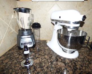 KITCHEN AID MIXER, OSTER BLENDER