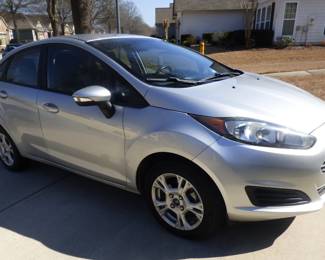 2016 FORD FIESTA, 4 DOOR, 4 CYL, 30,699 MILES., NEW BATTERY.  ACCEPTING BIDS STARTING AT $5,000,  SEE NEXT 8 PICTURES