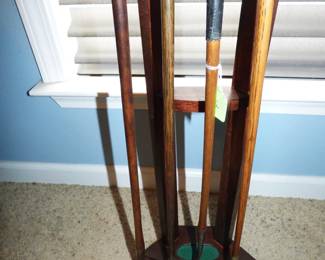 ANTIQUE WOOD SHAFT GOLF CLUBS (SEE NEXT 2 PICTURES)