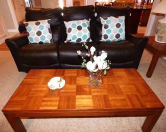 LA-Z-BOY RECLINING SOFA