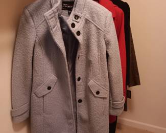 Below Zero wool sz L $10