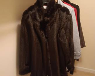 BETMAR NY faux fur $35
