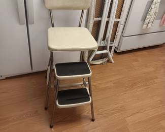 Vintage cosco step stool $25