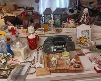 RCA CD cassette and radio, all work $20