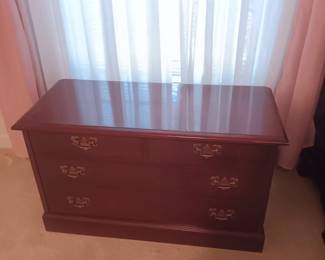 Mahogany Lane Cedar Blanket Chest.  Nice small size, measures 36.5" wide, 16" deep, 21" tall, good condition, 1 small blemish to the finish on the top, solid cedar on the inside, does not lock. $85.