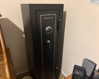 8 gun safe