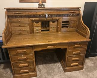 roll top desk with keys