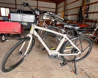 E-Bike w/rechargeable battery