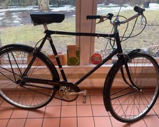 23.5” Men’s 1973 Black Raleigh 3-Speed Bicycle with Brooks saddle in excellent condition (ridden 5 times / stored inside)