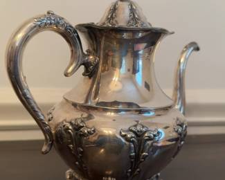 Vintage Silver Plated Ornate Footed Teapot with Hinged Lid (9”)