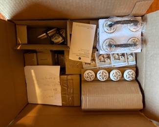 Cabinet Knobs and Drawer Pulls  