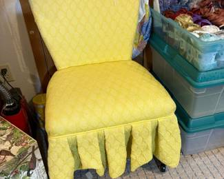 Boudoir chair on Wheels