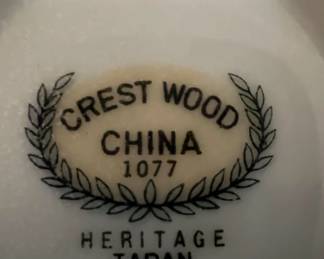 Crestwood China Heritage Japan Dinnerware Set