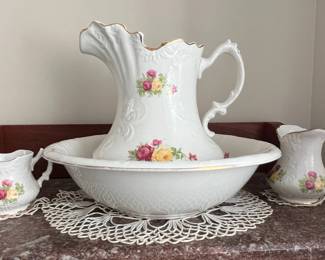 Pitcher and Basin Wash Set Rose Motif
