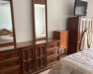 King size bedroom set, headboard , two night stands, dresser with mirrors and armoire 