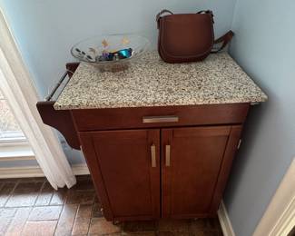 Great  utilitarian rolling cart 