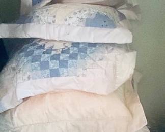 Lovely linen set for bed