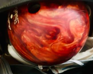 Bowling ball 