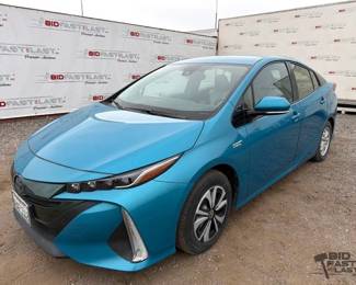 295  2017 Toyota Prius Prime LOW MILES 