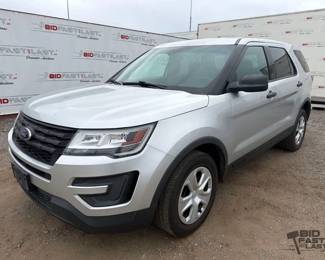 220  2016 Ford Explorer LOW MILES 