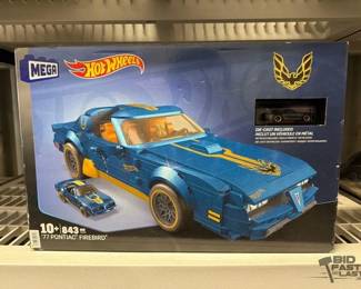 8034  MEGA Hot Wheels 77 Pontiac Firebird Building Set 