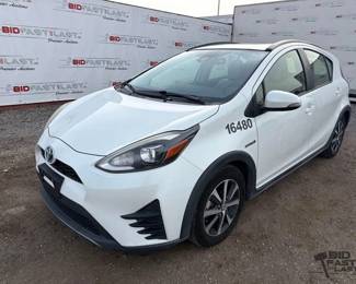 298  2018 Toyota Prius C 